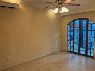 Venta Hermosa Residencia en Coto 5 Virreyes Residencial