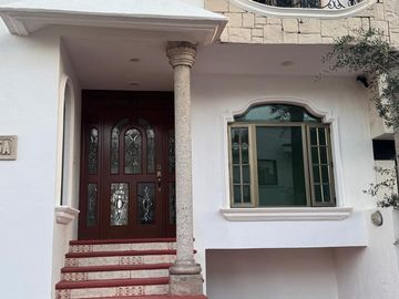 Venta Hermosa Residencia en Coto 5 Virreyes Residencial