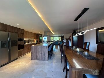 Apartamento en Venta en La Calera, El Poblado