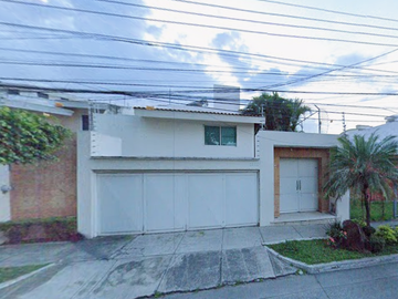 CASA EN VENTA EN BOSQUES DE LA VICTORIA GUADALAJARA JALISCO CP 44538