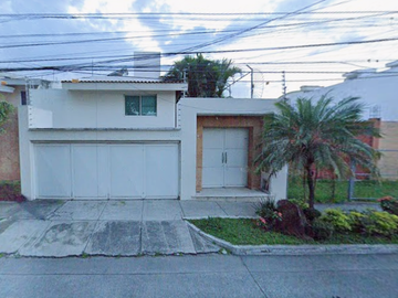 CASA EN VENTA EN BOSQUES DE LA VICTORIA GUADALAJARA JALISCO CP 44538