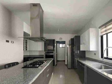 Casa en venta en ciudad Juárez, cerca de las misiones