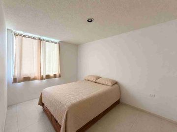 VENTA DE CASA ATRÁS DE PASEO DESTINO