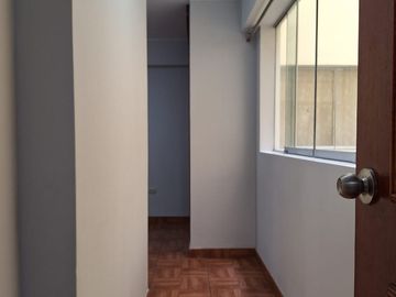 ¡VENTA DEPARTAMENTO EN BREÑA CERCA DE MIGRACIONES!
