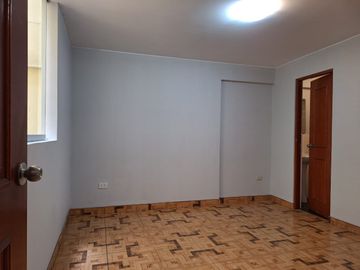 ¡VENTA DEPARTAMENTO EN BREÑA CERCA DE MIGRACIONES!