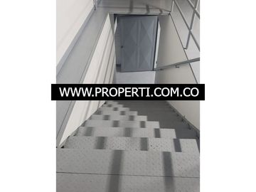 BODEGA EN ARRIENDO SECTOR DEL CENTRO DE LA MODA - ITAGUI