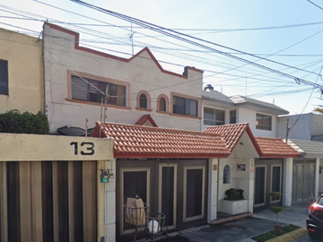 VENTA DE CASA EN COLON ECHEGARAY, NAUCALPAN DE JUÁREZ, ESTADO DE MEXICO