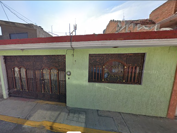 CASA EN VENTA  EN COLONIA ARBOLEDAS DE SAN MARTÍN TEXMELUCAN DE LA BASTIDA PUEBLA