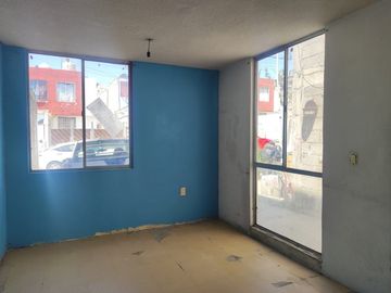 CASA ADJUDICADA DE RECUPERACION BANCARIA, STA TERESA, HUEHUETOCA, EDO MEX.