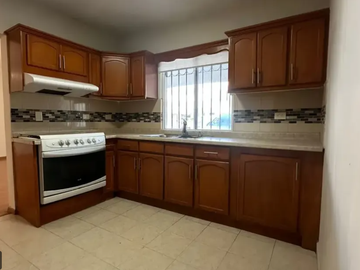 CASA EN VENTA EN FRACCIONAMIENTO LA TOSCANA PIEDRAS NEGRAS COAHUILA CERCA DE PLAZA DE LAS CULTURAS