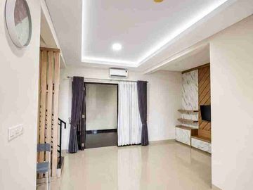 Rumah Mewah Furnish Strategis Di Cluster Premium Tepi Jalan Utama Dekat Exit Tol Solo