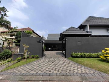 🔥 DIJUAL RUMAH BARU MEWAH FULLY FURNISHED DI CLUSTER NIEUW INDIE – KOTA ARAYA MALANG | LT 462 m² | Siap Huni | SHM + PBG