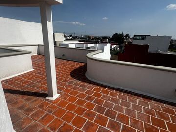 Casa en venta en Cholula, por el Club de Golf la Huerta y Mercado de Xixitla