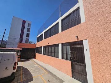 Oficina / Local Comercial en Renta en Benito Juárez – 108 m²