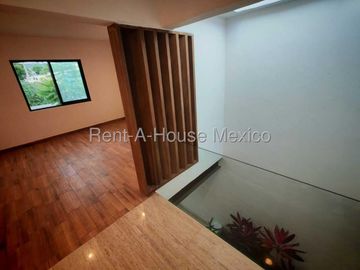 Casa en Venta en Col. Carretas | Acabados de Lujo | Recámara en Planta Baja