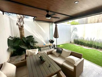 CASA EN VENTA EN JARDINES DE SANTA FE CERCA IBERO LUX
