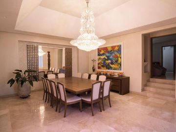ALQUILER DE HERMOSA CASA EN LA FLORA - EXCELENTE UBICACIÓN.