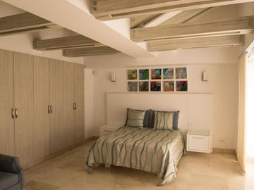 ALQUILER DE HERMOSA CASA EN LA FLORA - EXCELENTE UBICACIÓN.