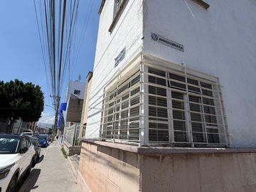 CASA PARA OFICINA NOTARIA NEGOCIO EN ESQUINA BUENS UBICACION