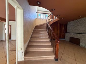CASA PARA OFICINA NOTARIA NEGOCIO EN ESQUINA BUENS UBICACION