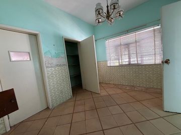CASA PARA OFICINA NOTARIA NEGOCIO EN ESQUINA BUENS UBICACION