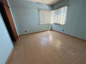 CASA PARA OFICINA NOTARIA NEGOCIO EN ESQUINA BUENS UBICACION
