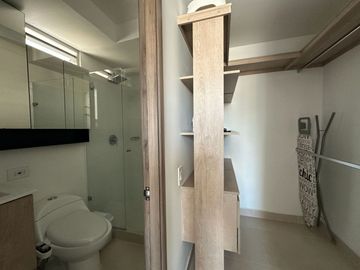 ALQUILER DE APARTAMENTO AMOBLADO EN BOCHALEMA - UNIDAD K 108 CEDRO - 7 PISO - PARQUEADERO PRIVADO EN PLATAFORMA.