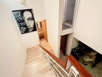 SE VENDE CASA EN CUMBRES DEL LAGO, JURIQUILLA