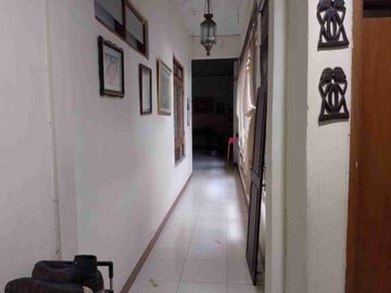Di jual rumah bisa untuk keluarga besar di komplek Unilever Perukangan Selatan