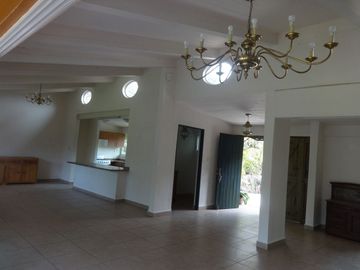 VENDO  CASA UN NIVEL S/CALLE COL. RANCHO CORTES, CUERNAVACA