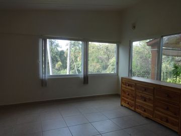 VENDO  CASA UN NIVEL S/CALLE COL. RANCHO CORTES, CUERNAVACA