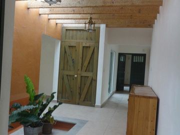 VENDO  CASA UN NIVEL S/CALLE COL. RANCHO CORTES, CUERNAVACA