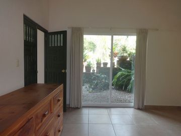 VENDO  CASA UN NIVEL S/CALLE COL. RANCHO CORTES, CUERNAVACA