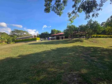 Vendo finca ganadera y ecoturística lista para operar.