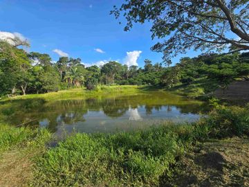 Vendo finca ganadera y ecoturística lista para operar.