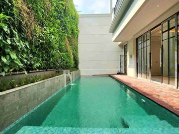 FOR SALE BRAND NEW LUXURY HOUSE IN KEBAYORAN BARU

Lokasi Elit dan Strategis di Panglima Polim Jakarta Selatan, Lingkungan Rindang dan Asri

LT 380m2
LB 850m2