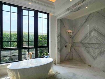 FOR SALE BRAND NEW LUXURY HOUSE IN KEBAYORAN BARU

Lokasi Elit dan Strategis di Panglima Polim Jakarta Selatan, Lingkungan Rindang dan Asri

LT 380m2
LB 850m2