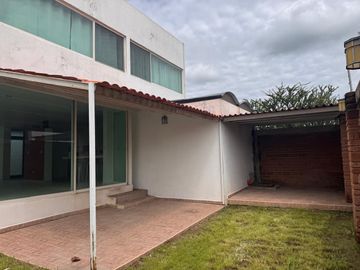 CASA EN RENTA EN GRAN JARDÍN