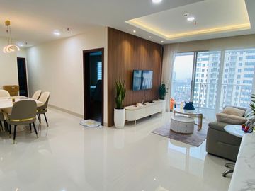 APARTMENT CENTER POINT TOWER CENTRIA