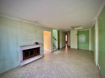 CASA EN VENTA SECTOR MALLORCA HAYUELOS CONJUNTO IBIZA BOGOTA
