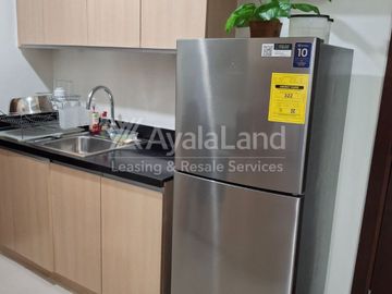 Furnished 1-Bedroom Unit at Verve Residences for Rent in BGC