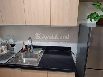 Furnished 1-Bedroom Unit at Verve Residences for Rent in BGC