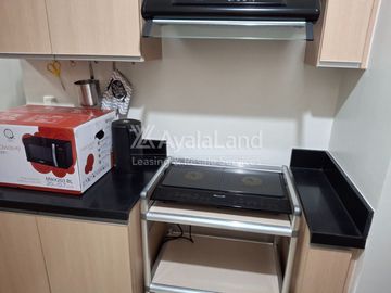 Furnished 1-Bedroom Unit at Verve Residences for Rent in BGC