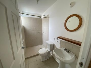 RENTA CASA VIÑEDOS,COND GINEBRA,3 Recamara,3 baños,cocina equipada