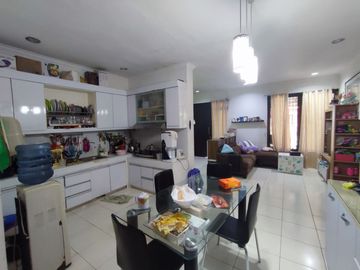 Rumah 2 Lantai Fasilitas Cluster Lengkap di Serenade Gading Serpong