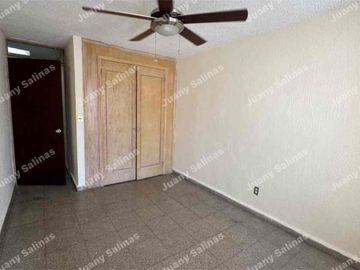 Casa en Venta en Mitras Norte – Ubicación Estratégica y Gran Potencial de Crecimiento - Cerca Sams Gonzalitos
