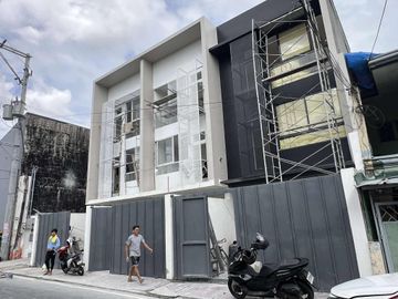 Proj.4 Quezon City For Sale 3 Storey Townhouse 4 Bedrooms near Katipunan RG