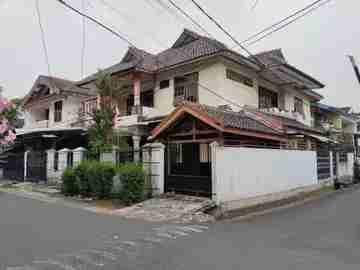 Rumah Lt300an Cipinang Elok Jakarta Timur