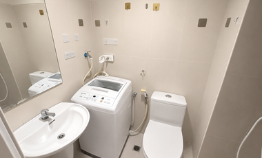 FURNISHED 1 BEDROOM  UNIT at Shell Residences Pasay city
