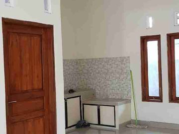 disewakan rumah 2 lantai strategis di dekat pasar Colombo jalan kaliurang
